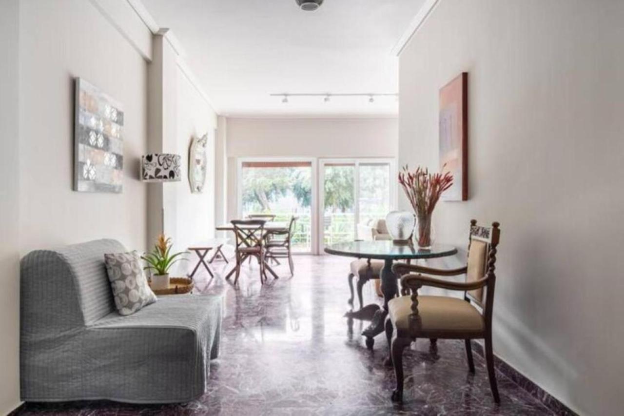 Flisvos Marina Refurbished Apartment Athens Exterior photo